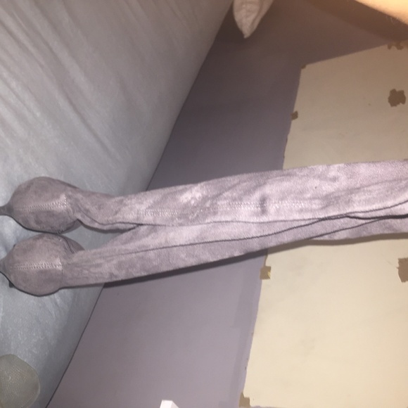 Gray knee high heeled boots by Charlotte Russe - Picture 2 of 5